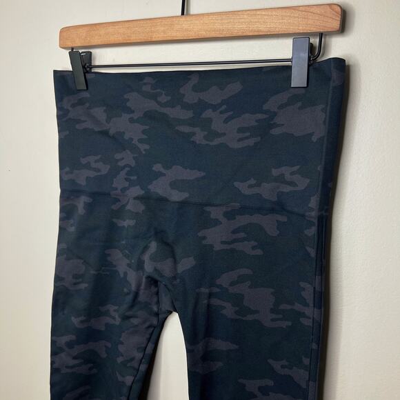 Spanx Look at Me Now Seamless XL Leggings FL3515 Black‎ Camo Ankle High-Rise - Picture 5 of 10
